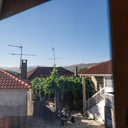 3 Bedrooms House With Balcony At Bustelo Дом отдыха