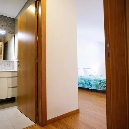 3 Bedrooms House With Balcony At Bustelo